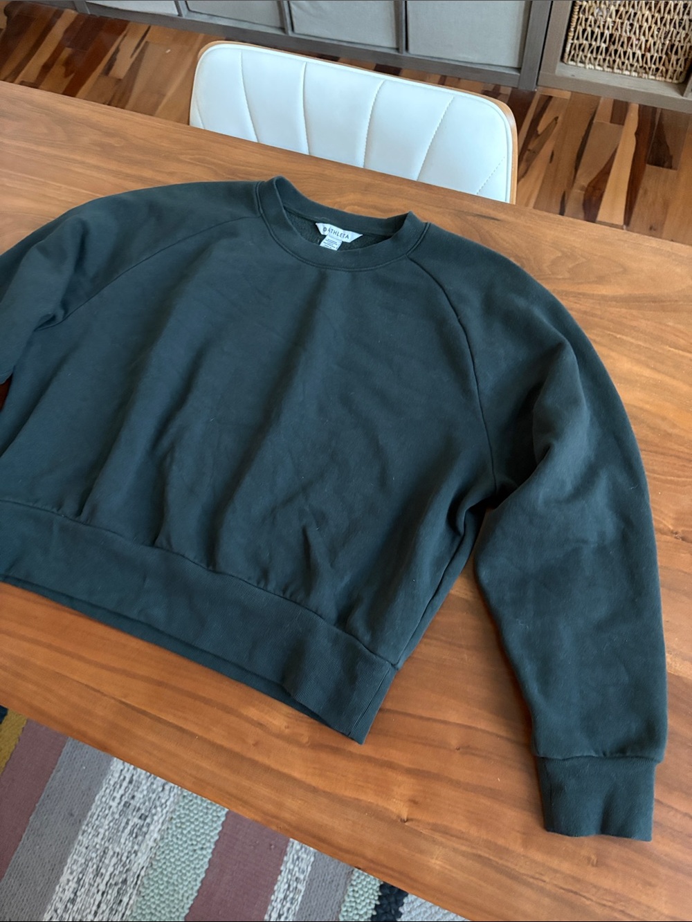 Athleta Forever Fleece Relaxed Crew Sweatshirt in Elm Green Size Large - Picture 5 of 9